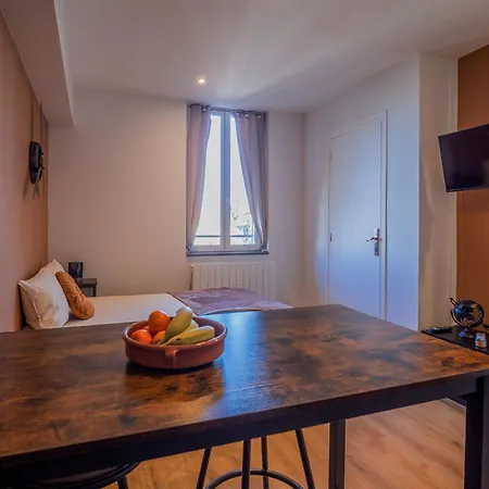 Le Cosy Shelby Proche Gare 150M Apartamento Villefranche-sur-Saône Exterior foto